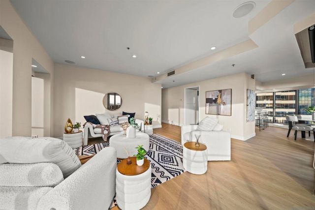 100 Harbor Dr 2405, San Diego, CA 92101