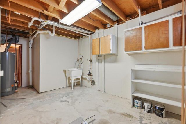 85 WENWOOD Circle, Council Bluffs, IA 51503