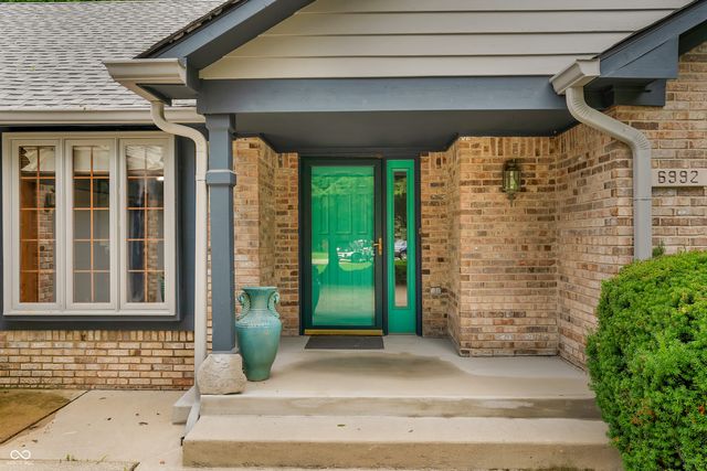 6992 Forest Ridge Court, Plainfield, IN 46168