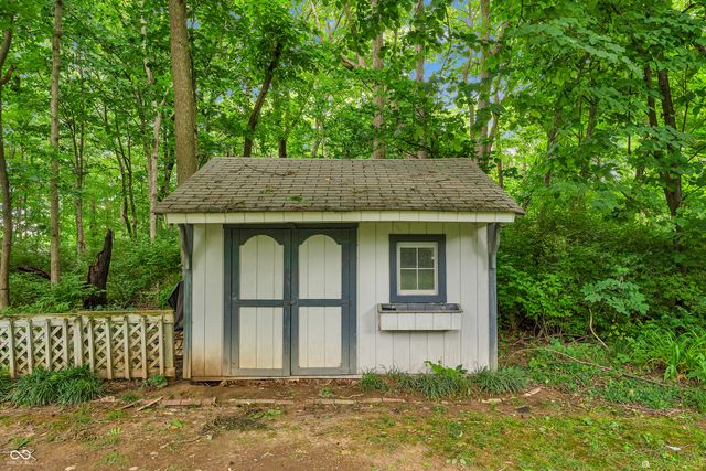 6992 Forest Ridge Court, Plainfield, IN 46168