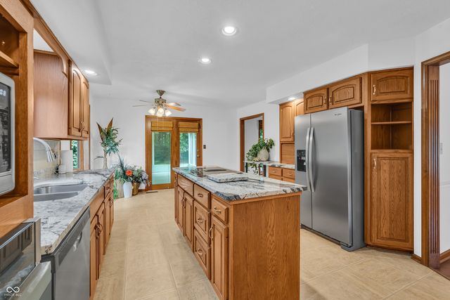6992 Forest Ridge Court, Plainfield, IN 46168