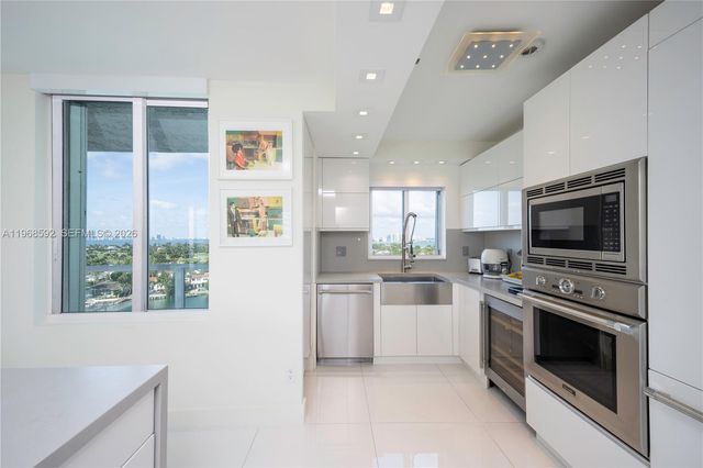 5900 Collins Ave 1401, Miami Beach, FL 33140