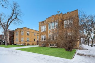 4209 N Keystone Avenue 2W, Chicago, IL 60641