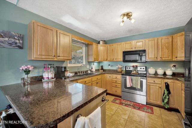 320 Muscadine Court, Sevierville, TN 37876