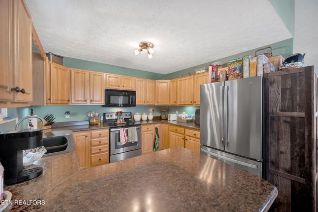 320 Muscadine Court, Sevierville, TN 37876