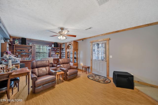 320 Muscadine Court, Sevierville, TN 37876