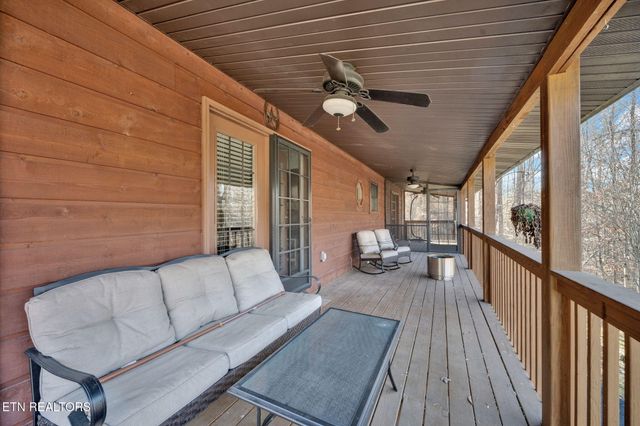 320 Muscadine Court, Sevierville, TN 37876