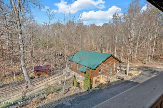 320 Muscadine Court, Sevierville, TN 37876