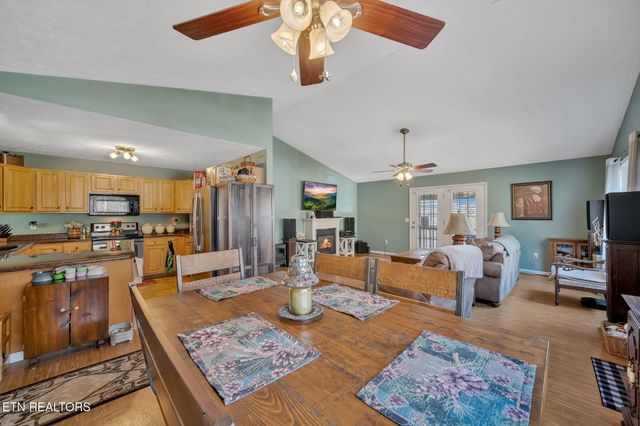 320 Muscadine Court, Sevierville, TN 37876