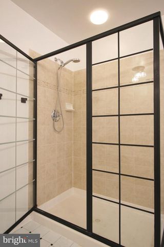 2415 RAINSWOOD LN, Woodbridge, VA 22191