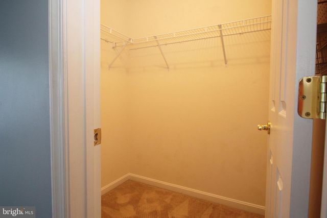 2415 RAINSWOOD LN, Woodbridge, VA 22191