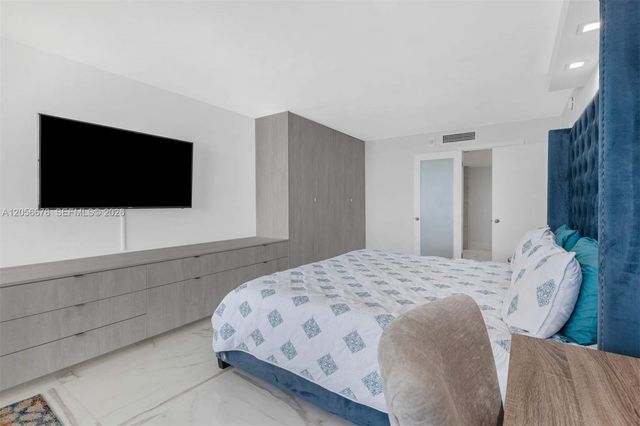 6039 Collins Ave 1527, Miami Beach, FL 33140