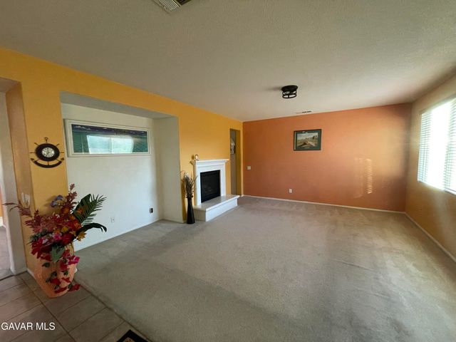 3303 Arious Way, Lancaster, CA 93536
