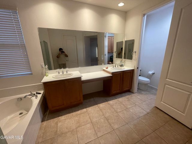 3303 Arious Way, Lancaster, CA 93536