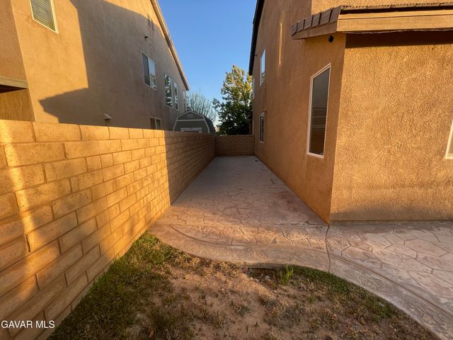 3303 Arious Way, Lancaster, CA 93536