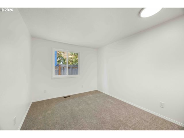 5834 Sw 59TH Ct, Portland, OR 97221