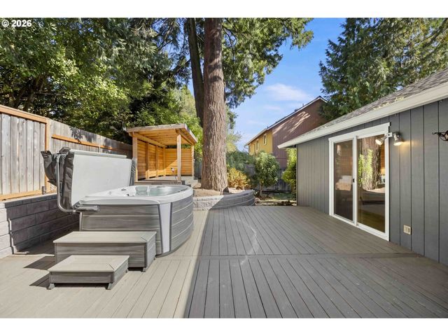5834 Sw 59TH Ct, Portland, OR 97221