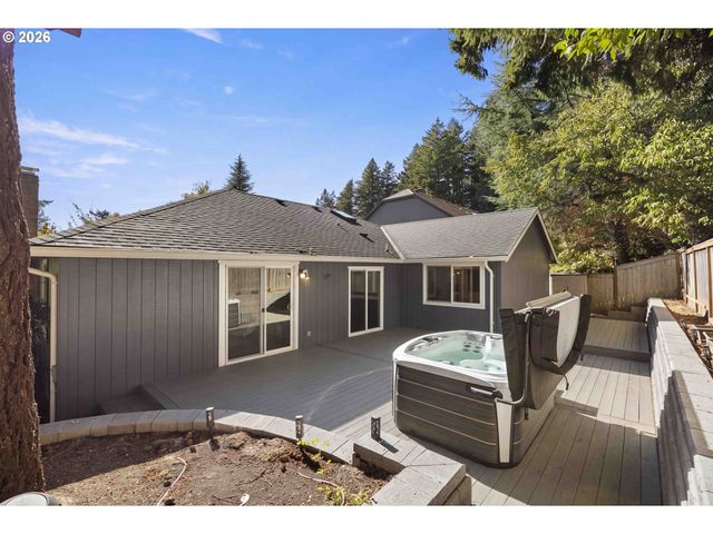 5834 Sw 59TH Ct, Portland, OR 97221