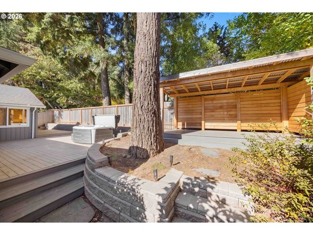 5834 Sw 59TH Ct, Portland, OR 97221