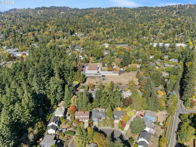 5834 Sw 59TH Ct, Portland, OR 97221
