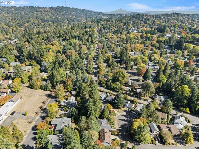 5834 Sw 59TH Ct, Portland, OR 97221