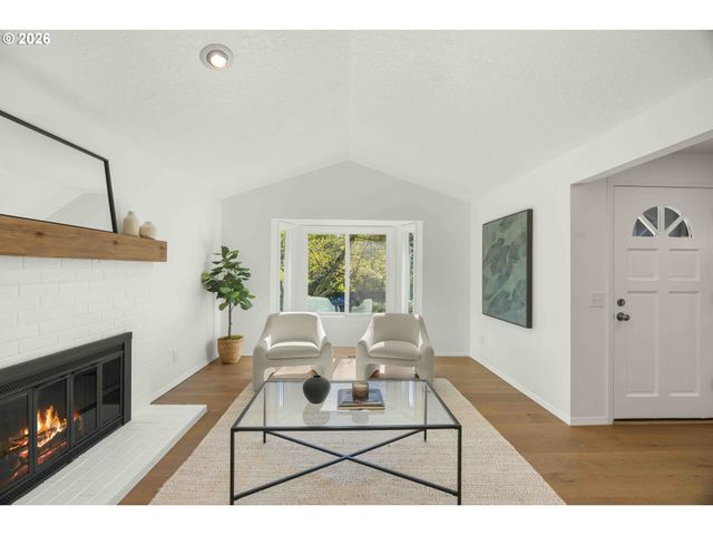 5834 Sw 59TH Ct, Portland, OR 97221
