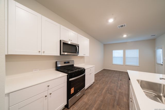 5246 Scoria Trail, San Antonio, TX 78253