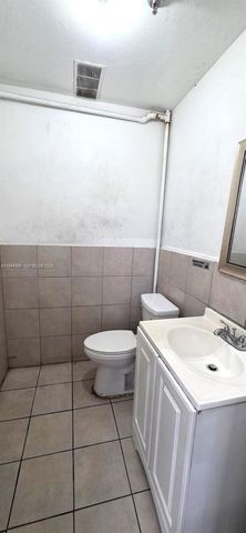 3555 NW 60th St 3555, Miami, FL 33142