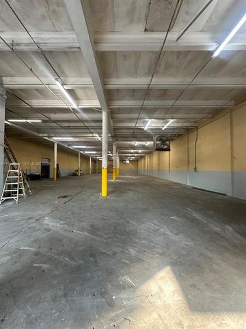 3555 NW 60th St 3555, Miami, FL 33142