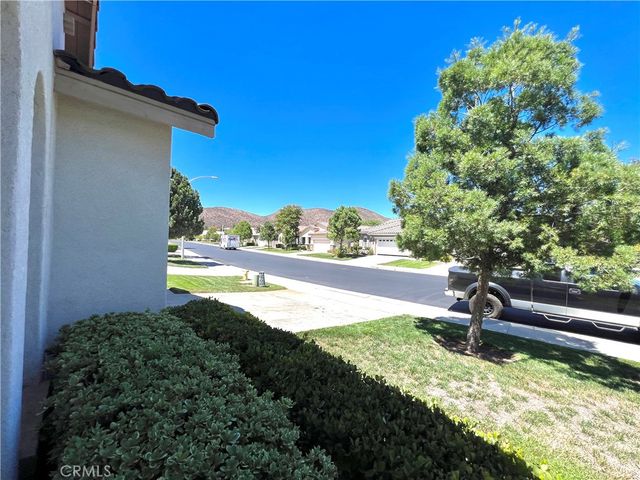 28239 Long Meadow Drive, Menifee, CA 92584