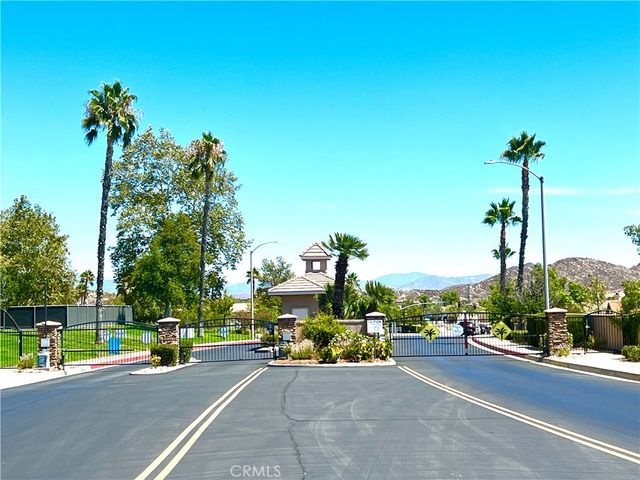 28239 Long Meadow Drive, Menifee, CA 92584