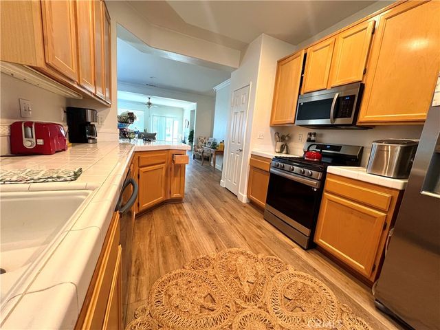 28239 Long Meadow Drive, Menifee, CA 92584