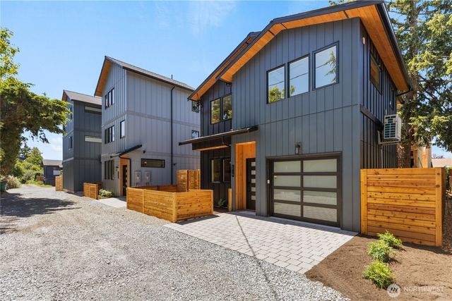 514 N 92nd Street, Seattle, WA 98103