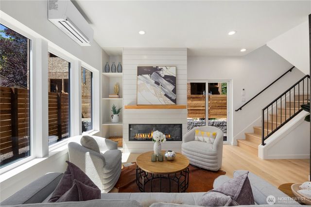 514 N 92nd Street, Seattle, WA 98103