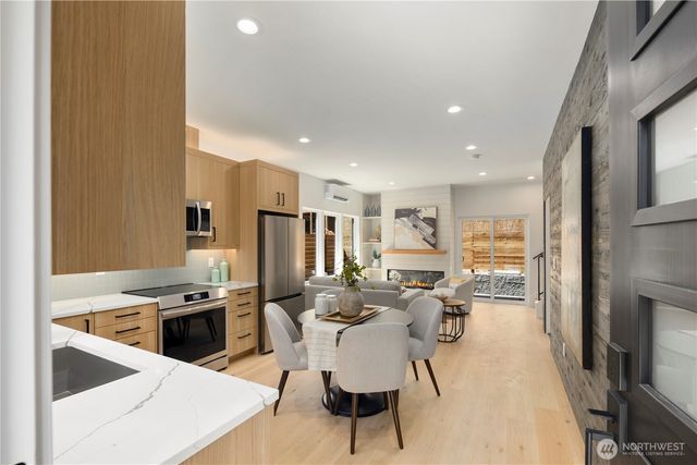 514 N 92nd Street, Seattle, WA 98103