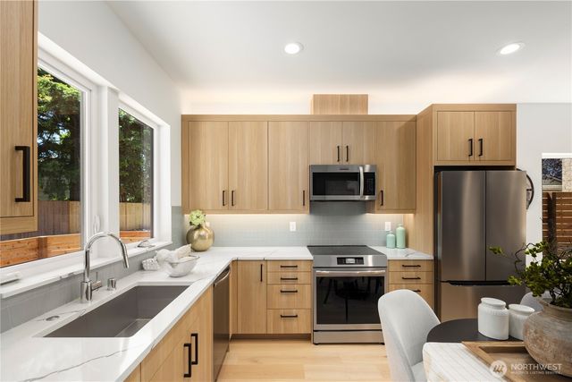 514 N 92nd Street, Seattle, WA 98103