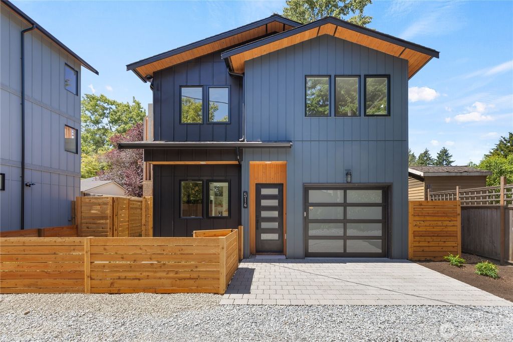 514 N 92nd Street, Seattle, WA 98103