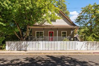 420 Oak St, Grass Valley, CA 95945