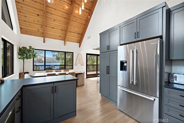 27561 North Bay, Lake Arrowhead, CA 92352