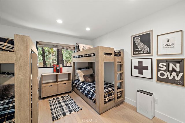 27561 North Bay, Lake Arrowhead, CA 92352
