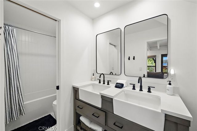 27561 North Bay, Lake Arrowhead, CA 92352
