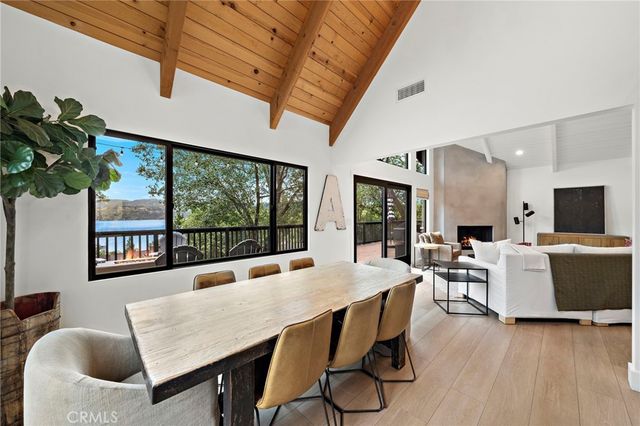 27561 North Bay, Lake Arrowhead, CA 92352