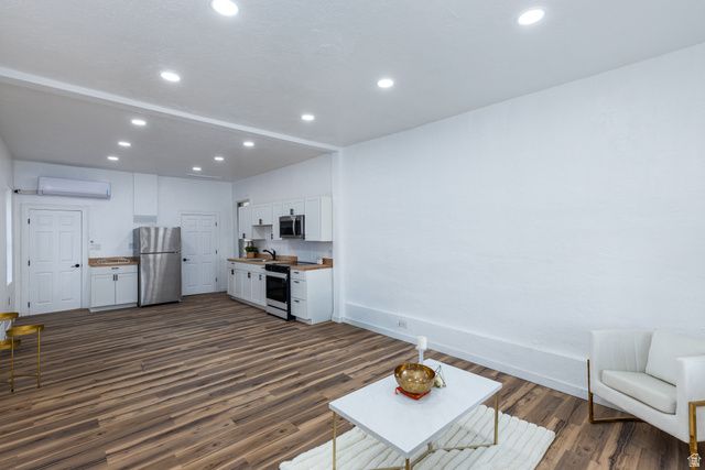 358 N 900 W, Salt Lake City, UT 84116