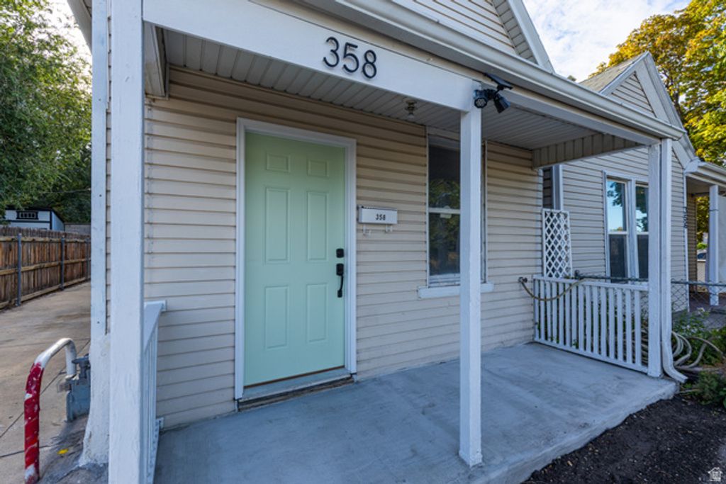 358 N 900 W, Salt Lake City, UT 84116 — photo 2