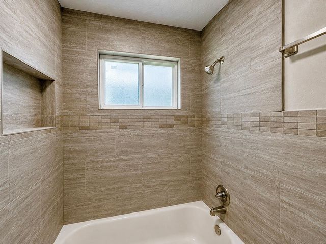 11307 Beauvoir Drive, Houston, TX 77065