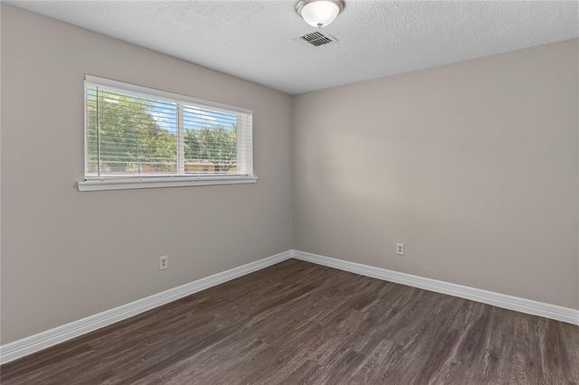 11307 Beauvoir Drive, Houston, TX 77065