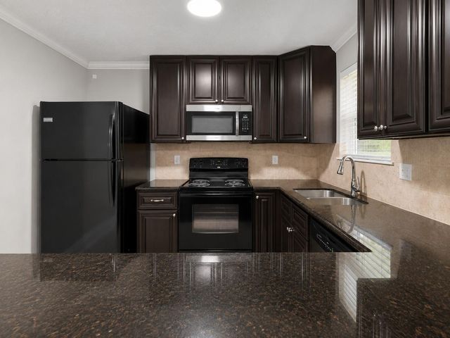 11307 Beauvoir Drive, Houston, TX 77065