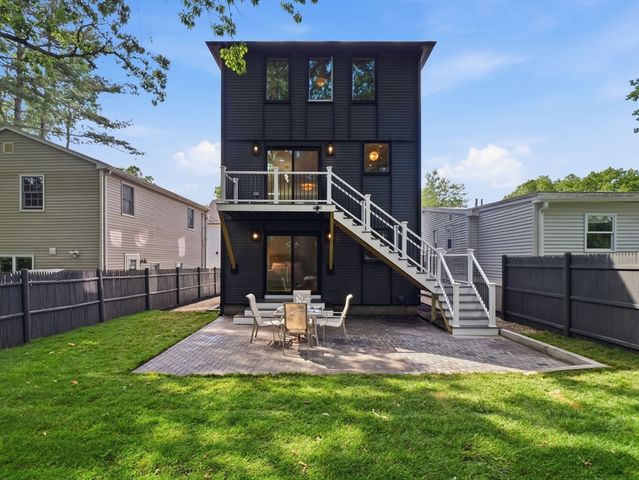 13 Audubon Rd, North Reading, MA 01864