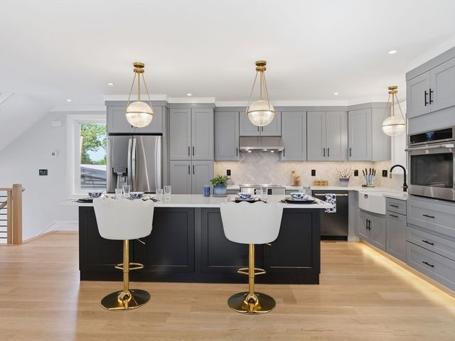 13 Audubon Rd, North Reading, MA 01864