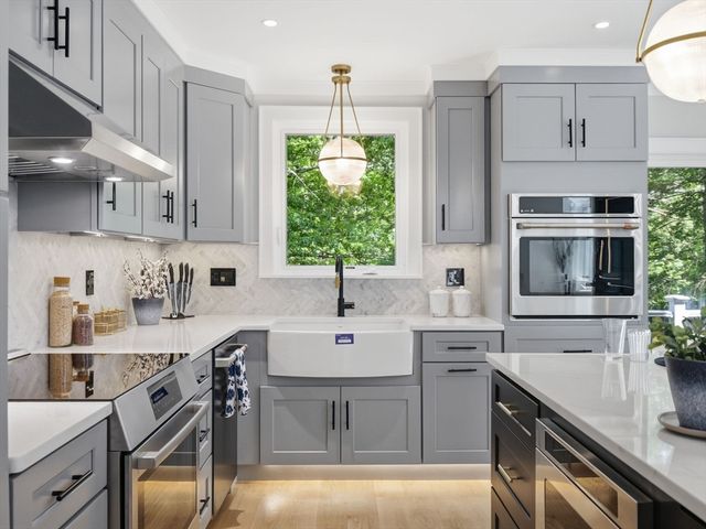 13 Audubon Rd, North Reading, MA 01864